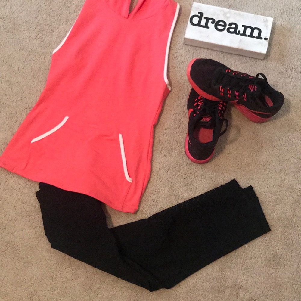 High Waist Black Capri - Picture 7 of 8